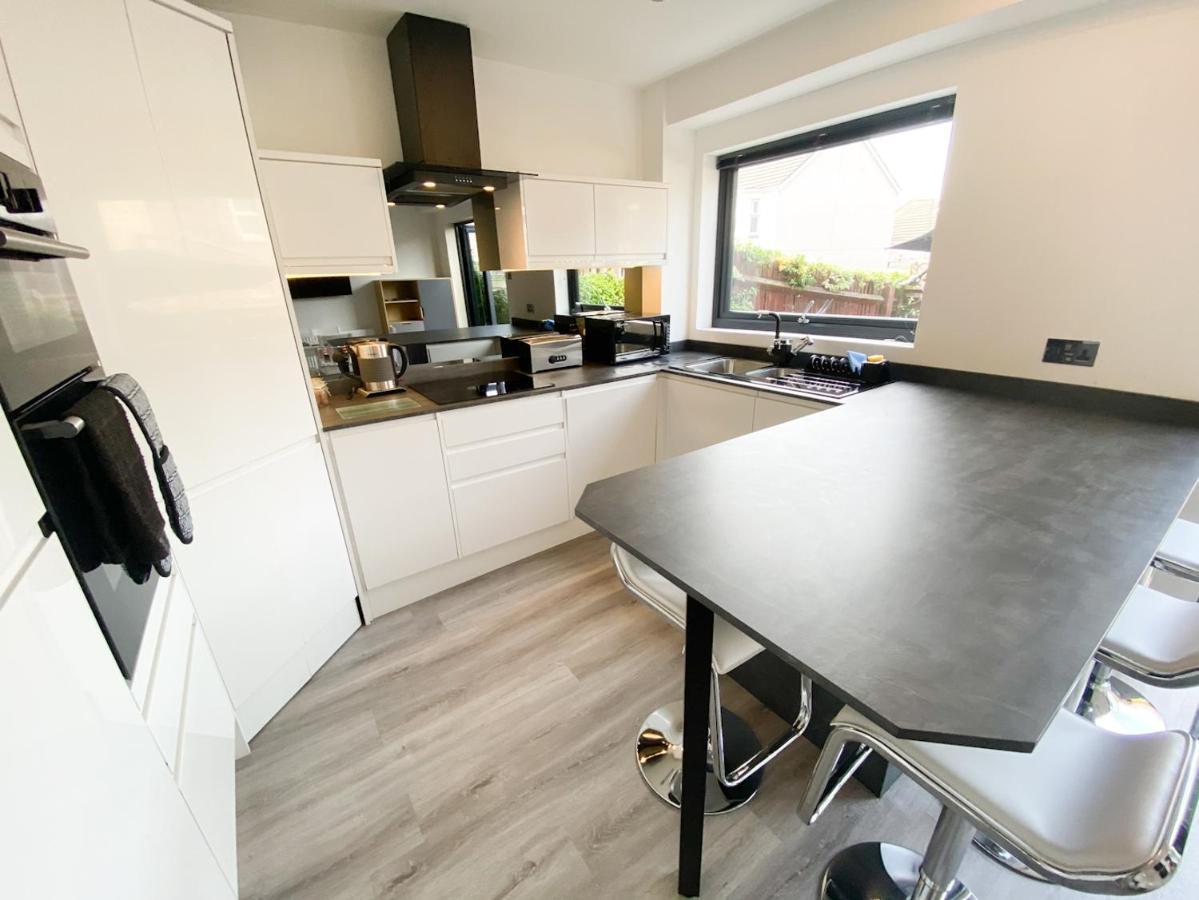 Harbourside House - Great Location - Parking - 2 En-Suites - Sleeps 5 Plus 1 Пул Экстерьер фото