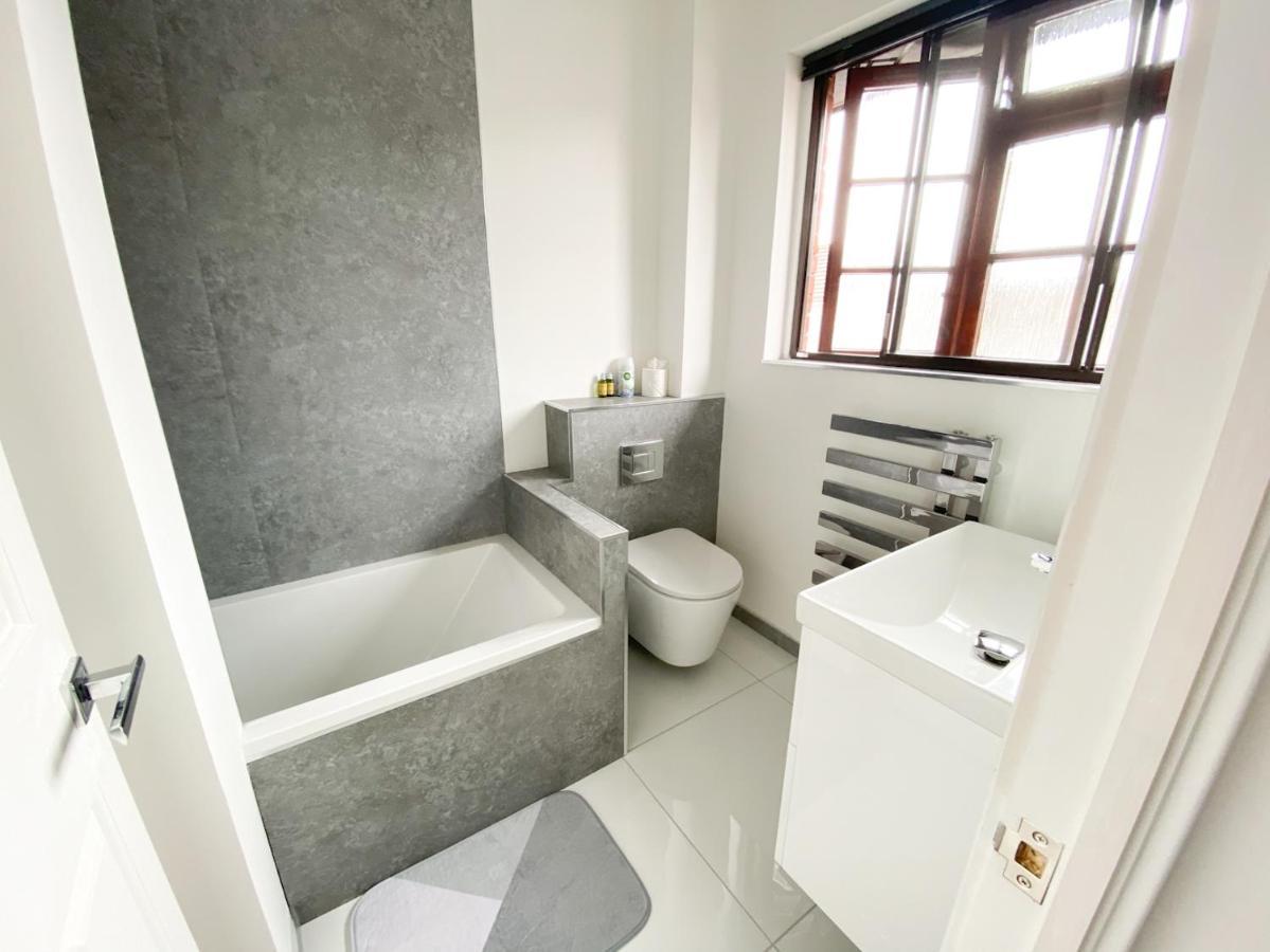 Harbourside House - Great Location - Parking - 2 En-Suites - Sleeps 5 Plus 1 Пул Экстерьер фото